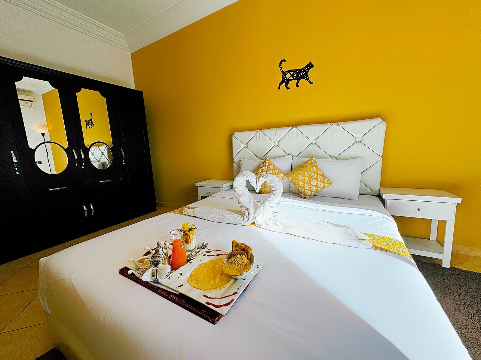 KUZ — Residence Chay, interior photo