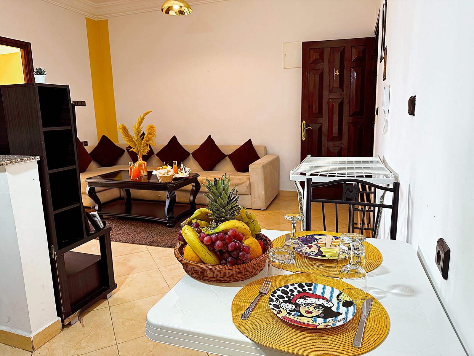 KUZ — Residence Chay, interior photo