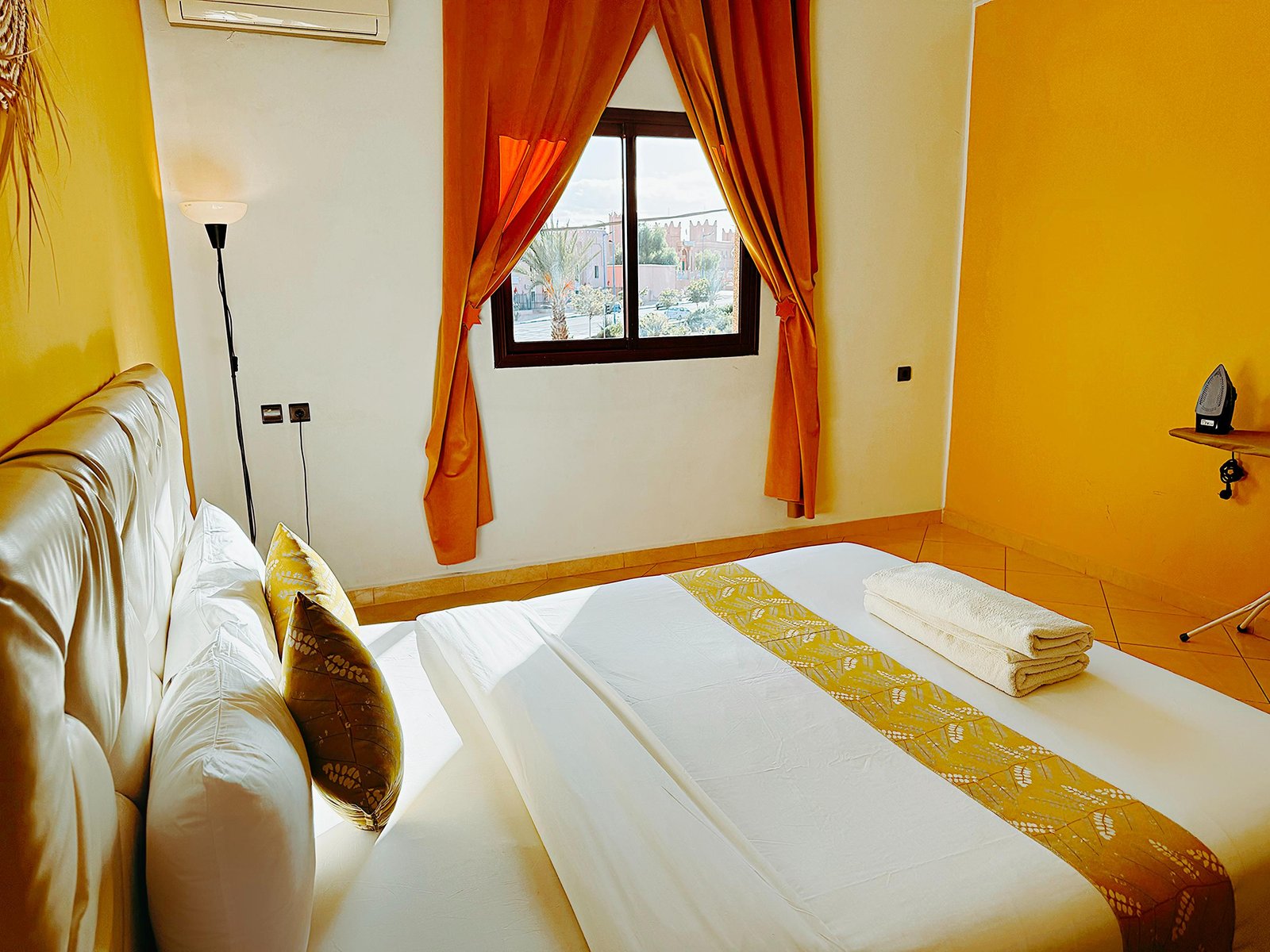 SIN — Residence Chay, interior photo
