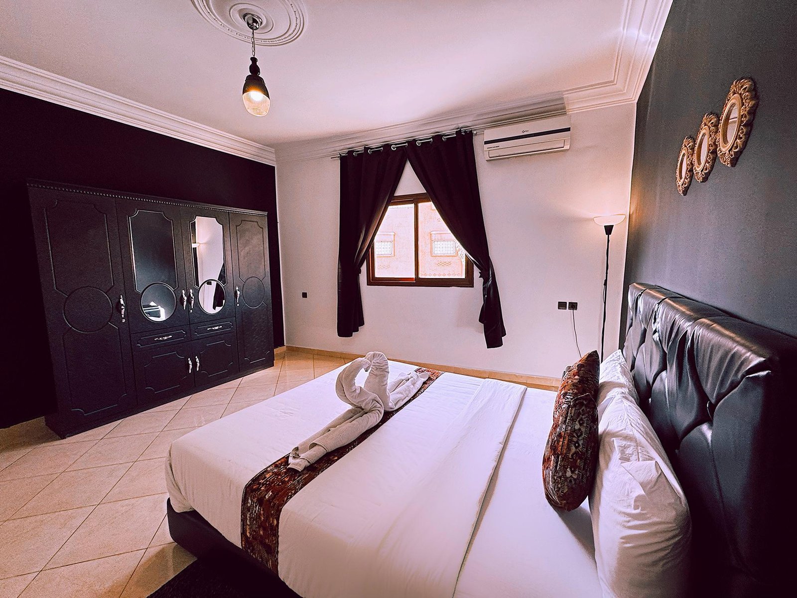 YAN — Residence Chay, interior photo